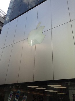 Apple Store 銀座.jpg